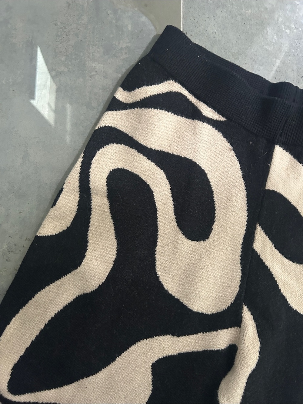 Cider Black and Beige Wide Leg Pants with Swirl Pattern - Picture 3 of 5